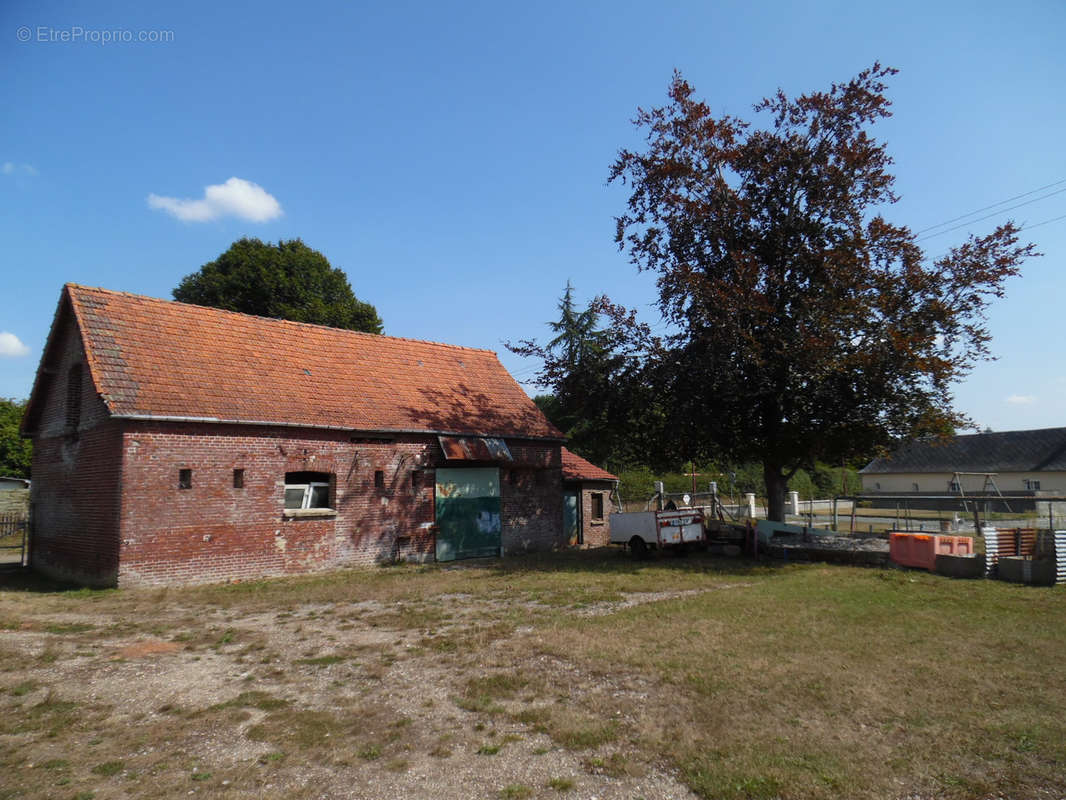 Terrain à LE MESNIL-REAUME