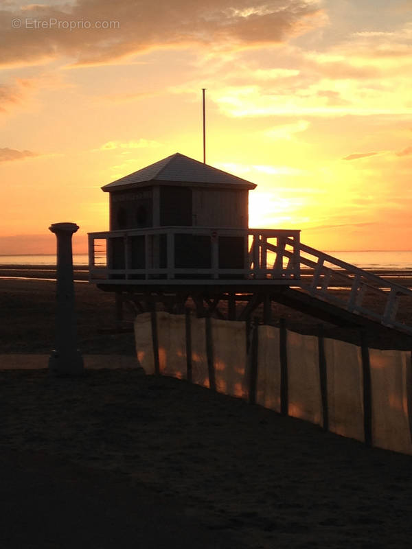 Commerce à CABOURG