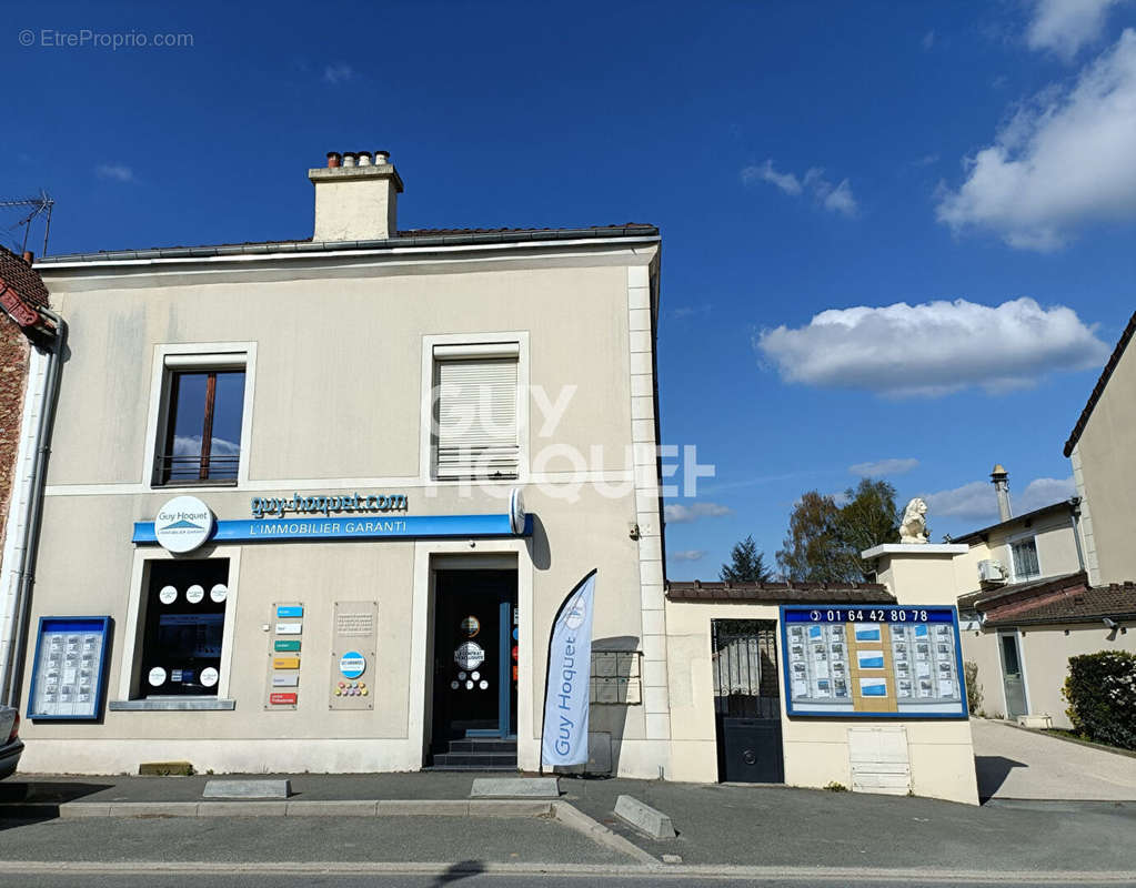 Maison à GUIGNES