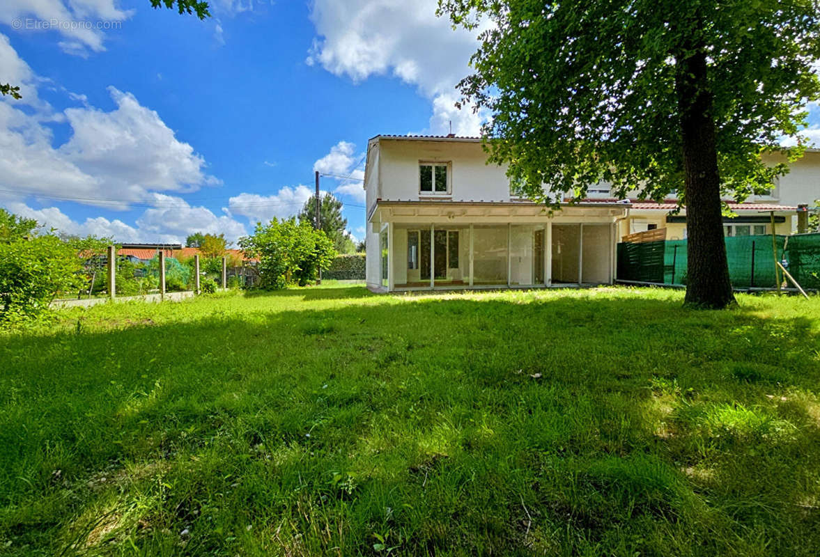 Maison à PESSAC