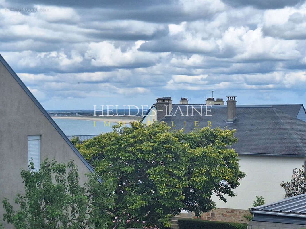 Maison à DONVILLE-LES-BAINS