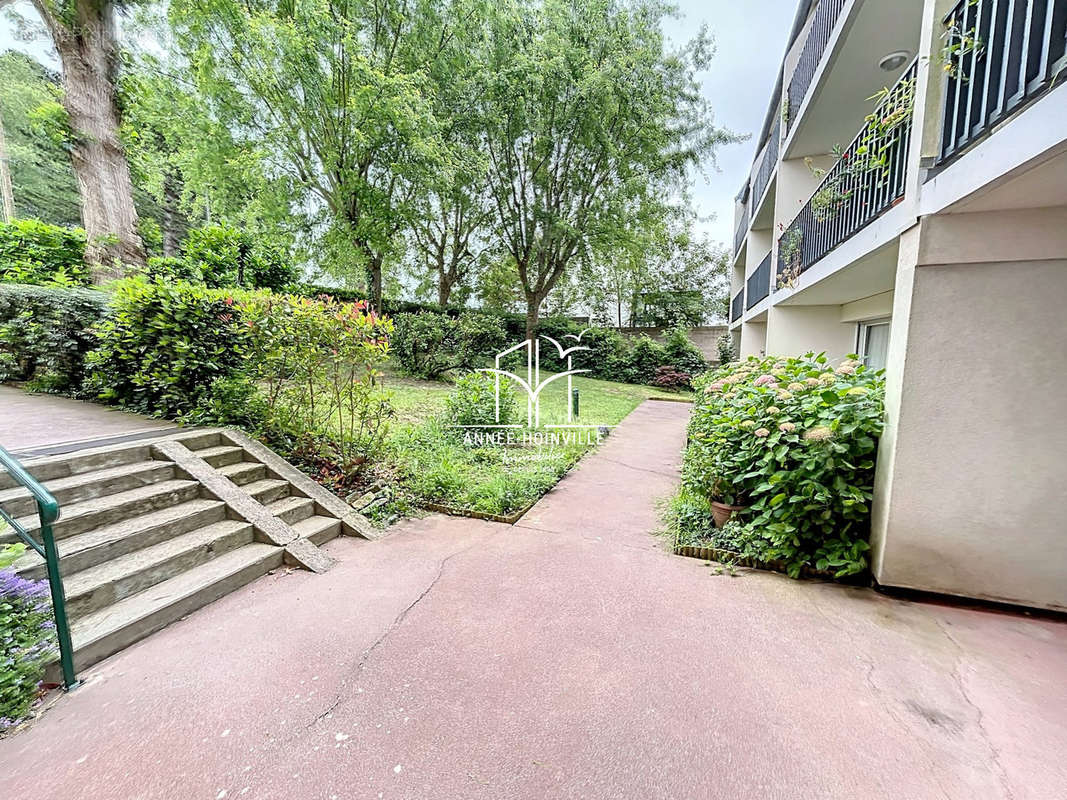 Appartement à TROUVILLE-SUR-MER