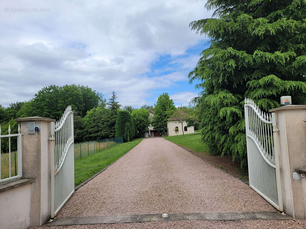 Maison à SAINT-POURCAIN-SUR-SIOULE