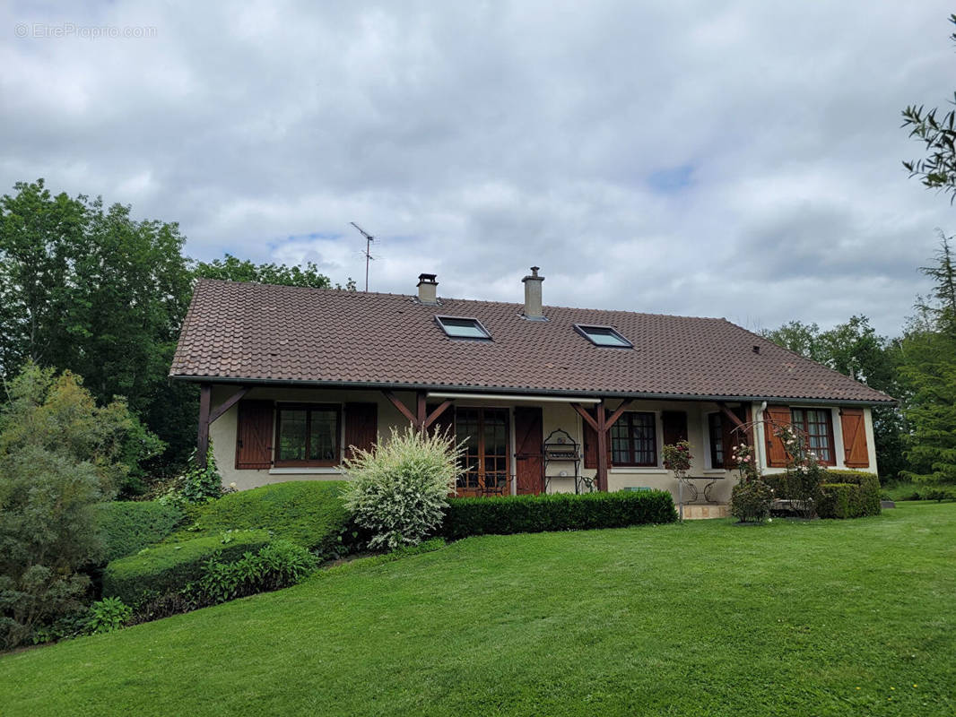 Maison à SAINT-POURCAIN-SUR-SIOULE