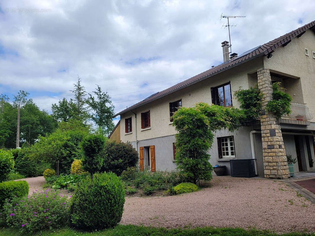 Maison à SAINT-POURCAIN-SUR-SIOULE