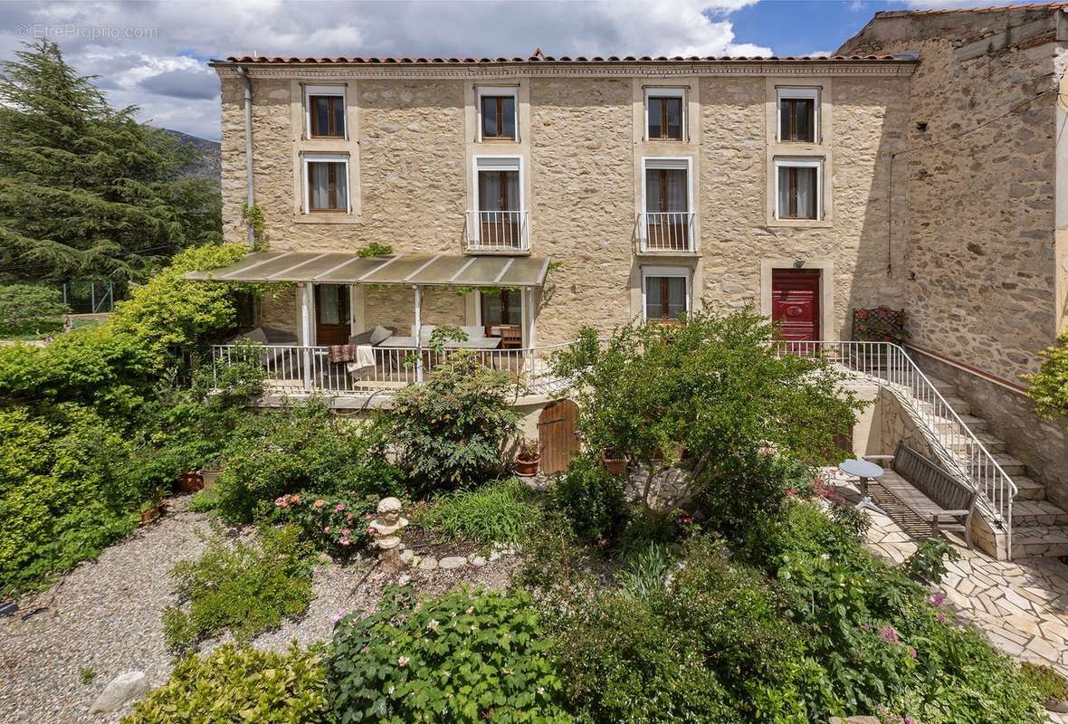 Vue de la maison depuis l&#039;annexe - Maison à CORNEILLA-DE-CONFLENT