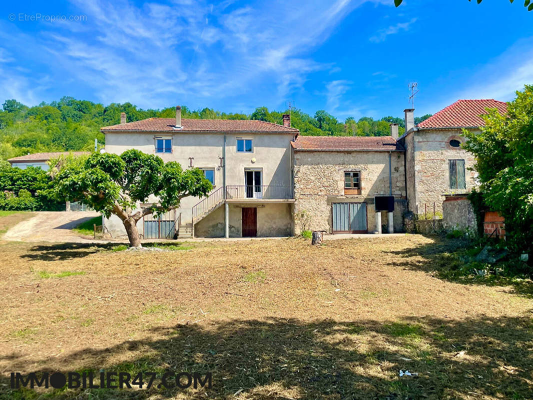 Maison à CLERMONT-DESSOUS