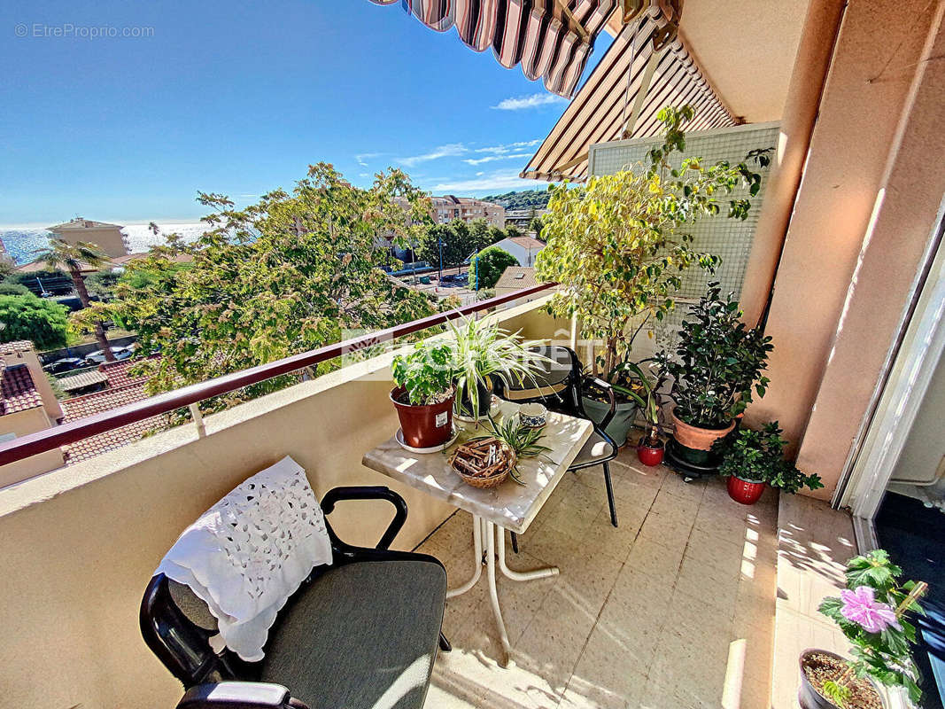 Appartement à ROQUEBRUNE-CAP-MARTIN