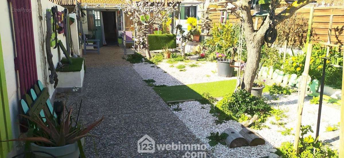 Le jardin coté SUD... - Maison à GARDANNE