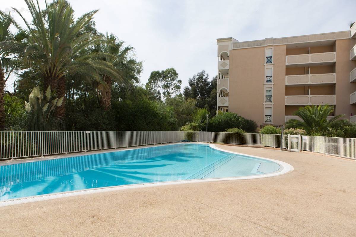 Appartement à HYERES