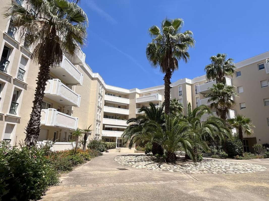 Appartement à HYERES