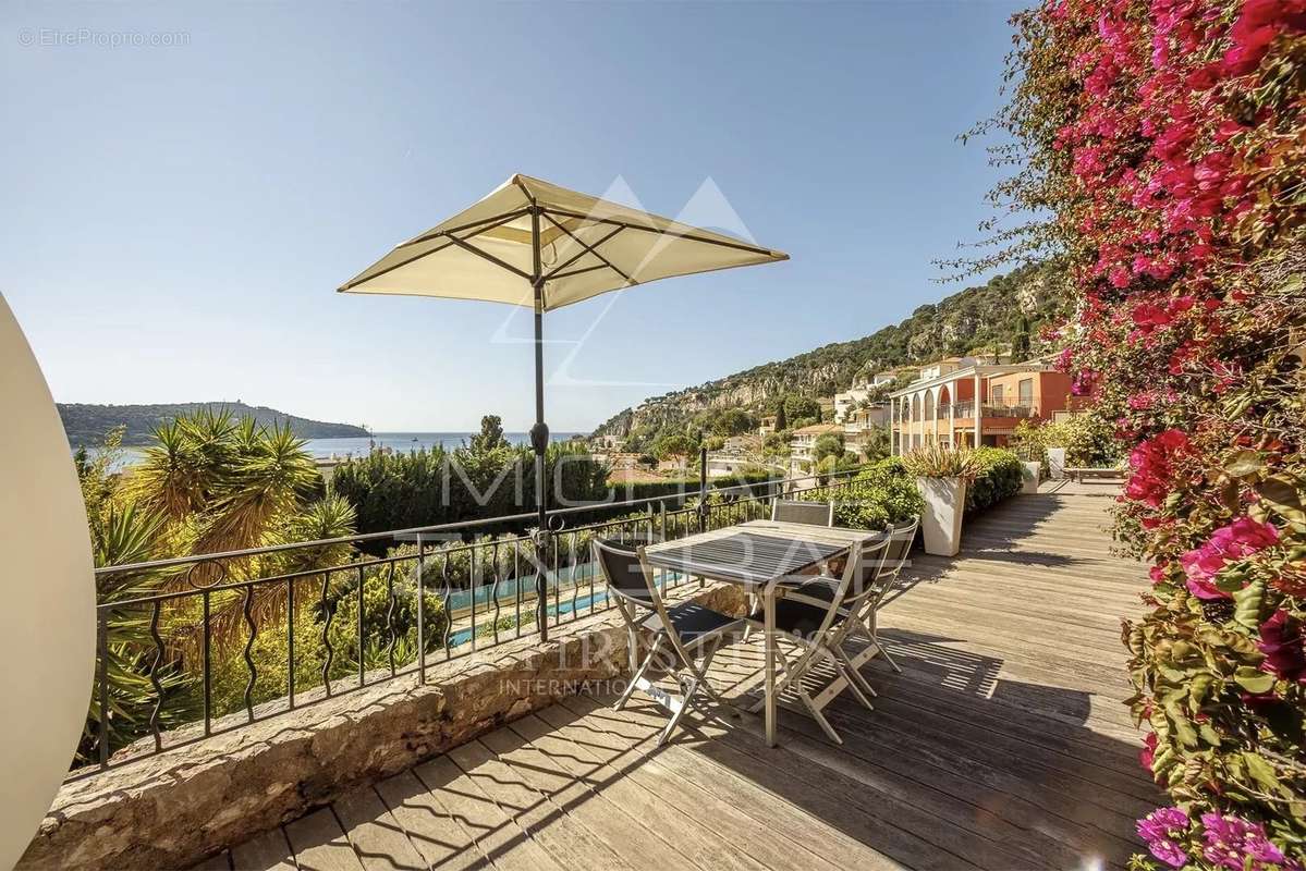 Appartement à VILLEFRANCHE-SUR-MER