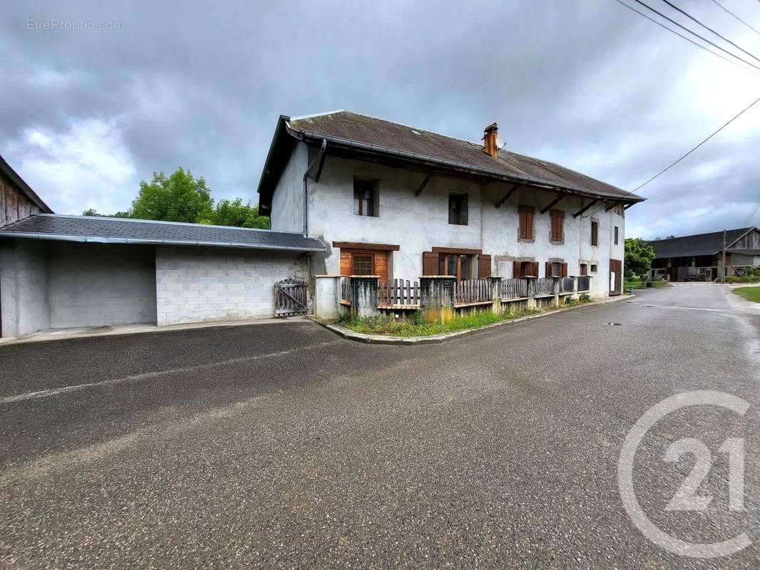 Maison à HAUTEVILLE-SUR-FIER