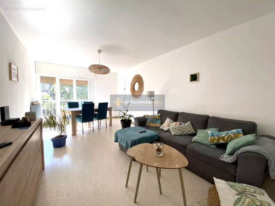 Appartement à FREJUS