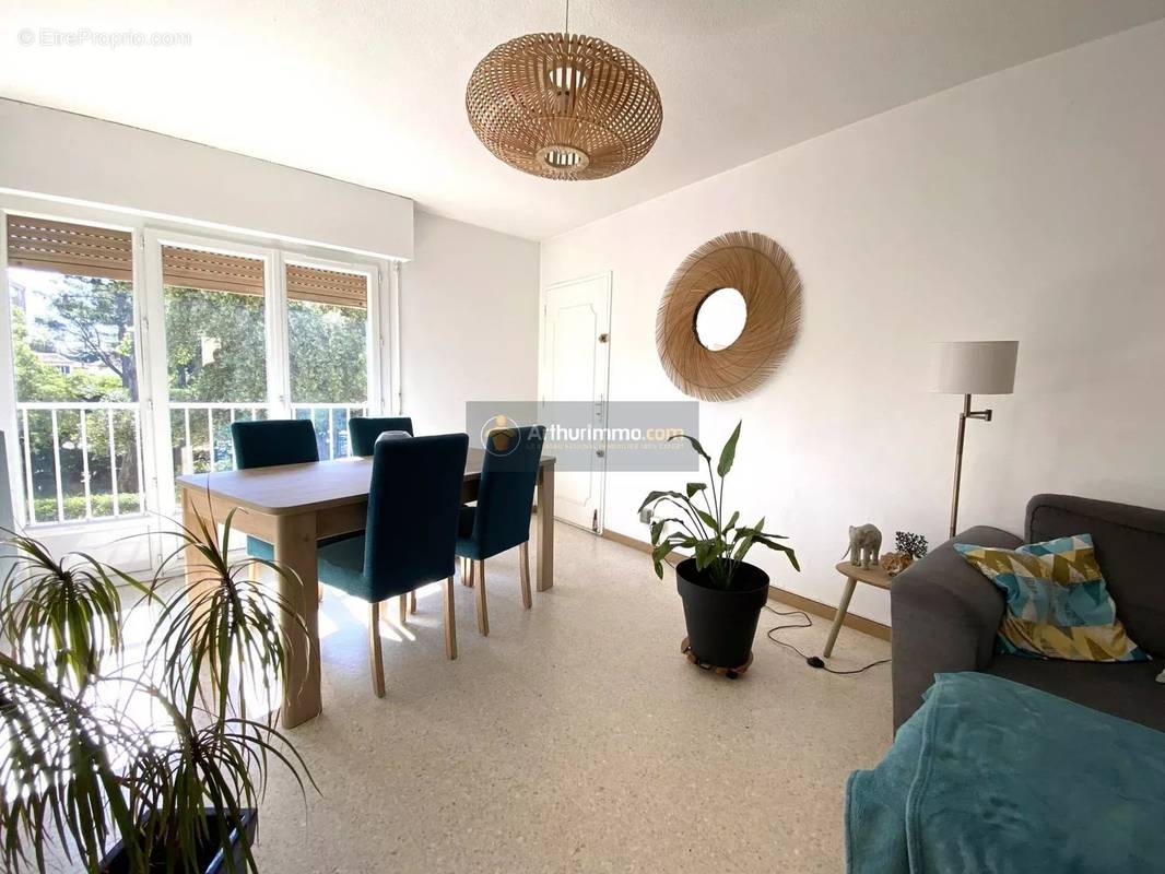 Appartement à FREJUS