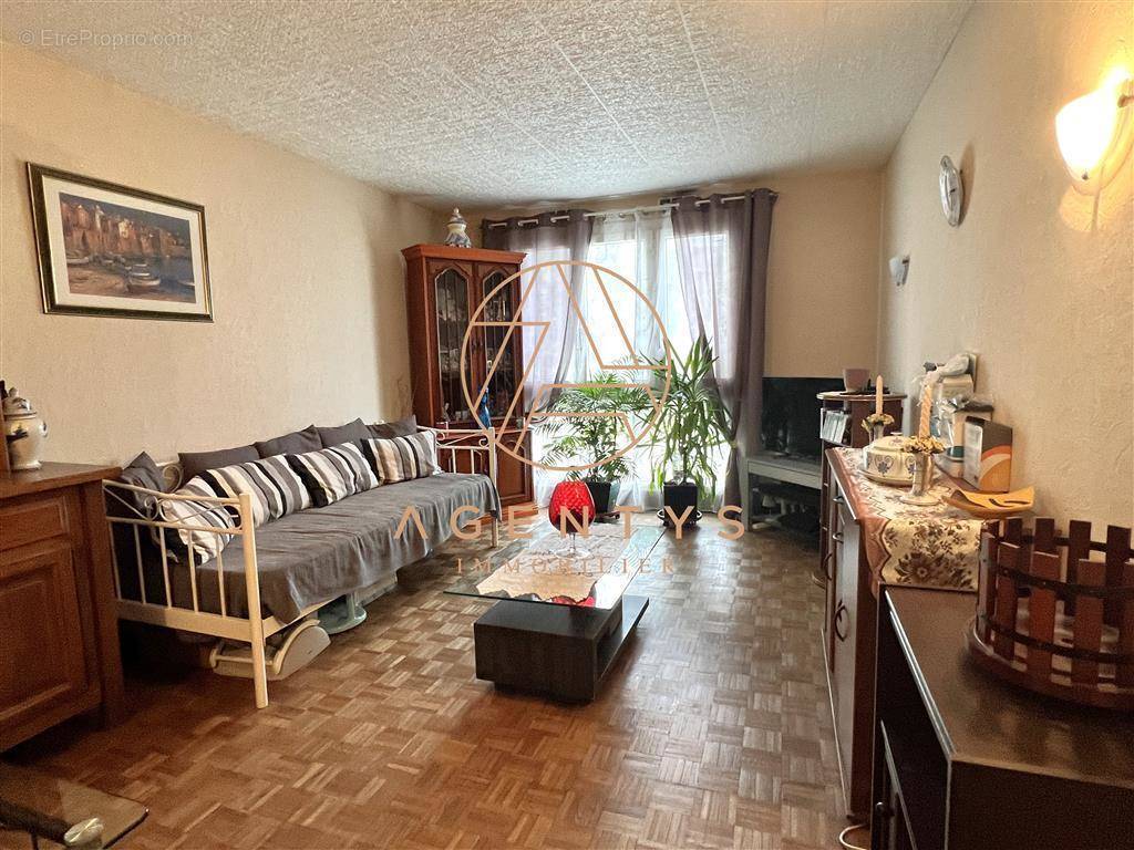 Appartement à CHAMPIGNY-SUR-MARNE