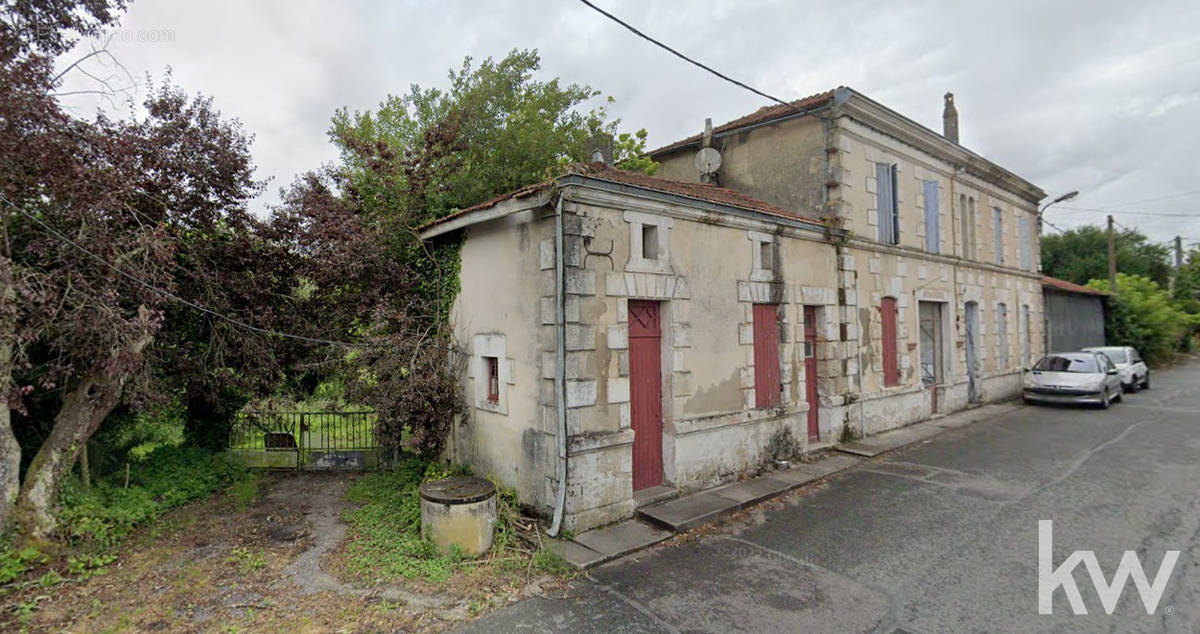 Maison à DONNEZAC