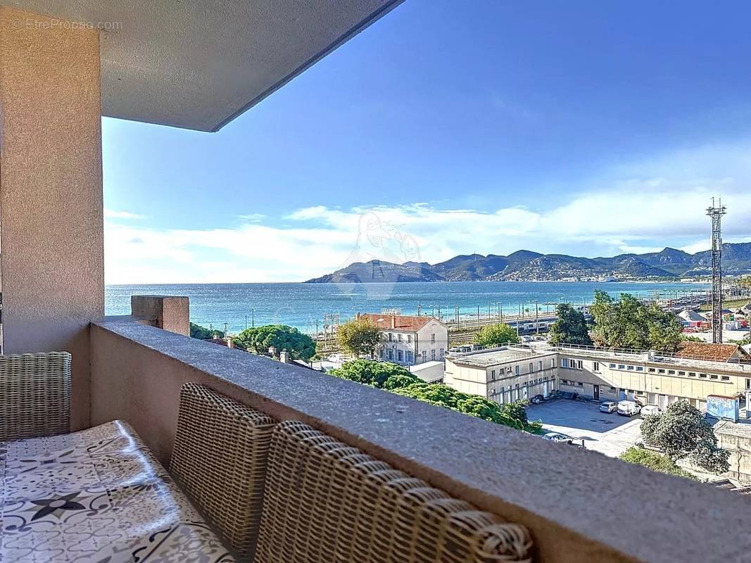 Appartement à CANNES