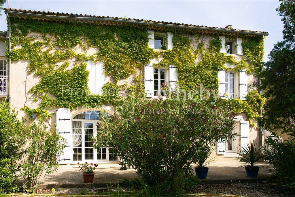 Maison à SAINT-SATURNIN-LES-AVIGNON