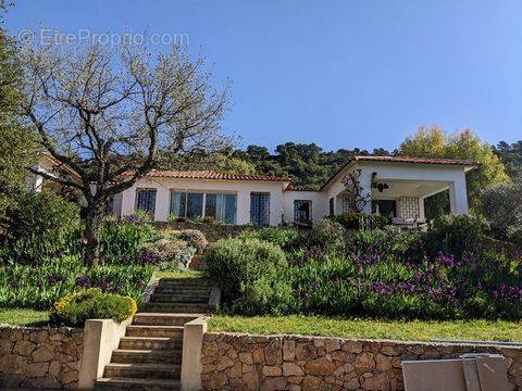 Maison à FAYENCE