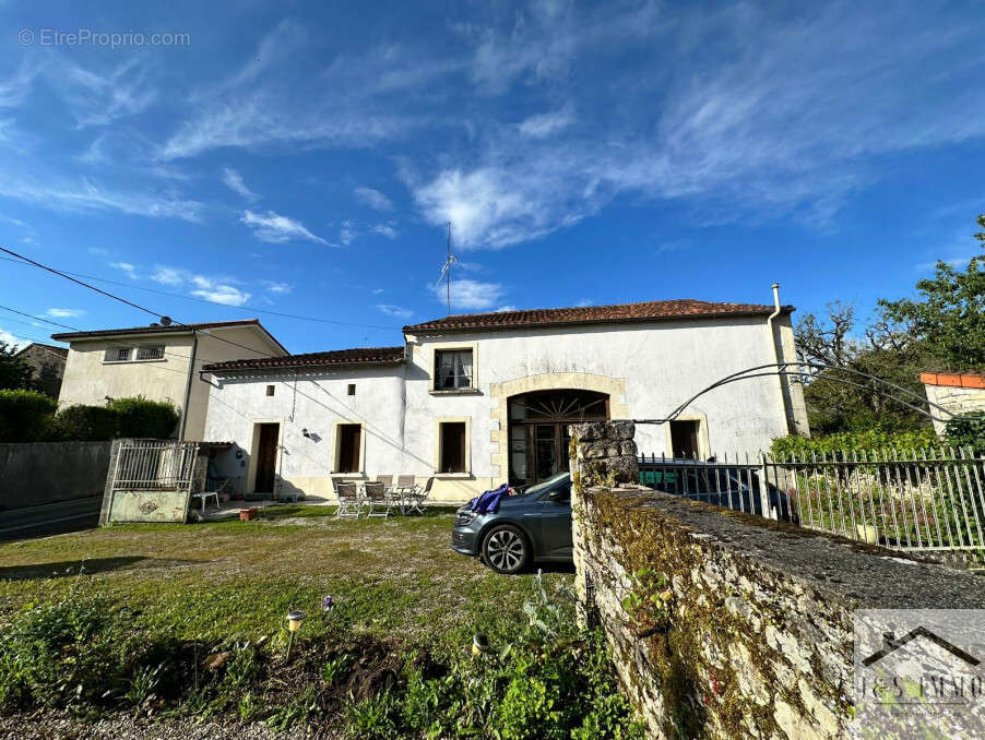 Maison à SAINT-MARY