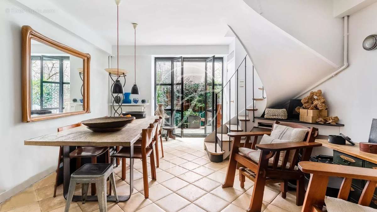 Maison à PARIS-18E