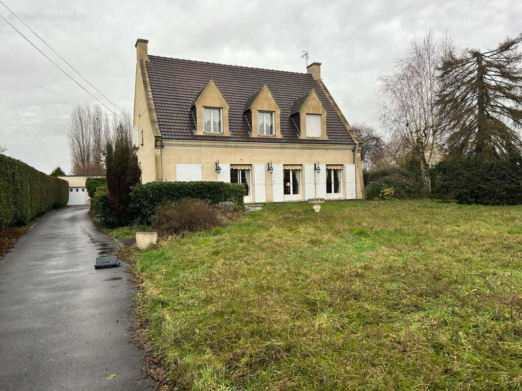 Maison à CHAUNY