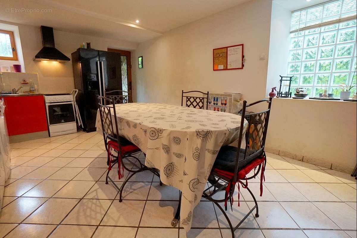 Appartement à SERAINCOURT