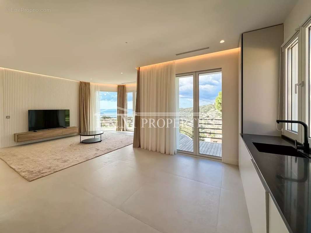 Appartement à VILLEFRANCHE-SUR-MER