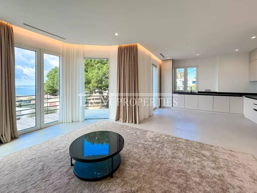 Appartement à VILLEFRANCHE-SUR-MER