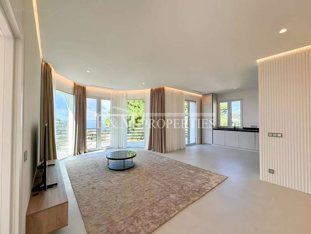 Appartement à VILLEFRANCHE-SUR-MER