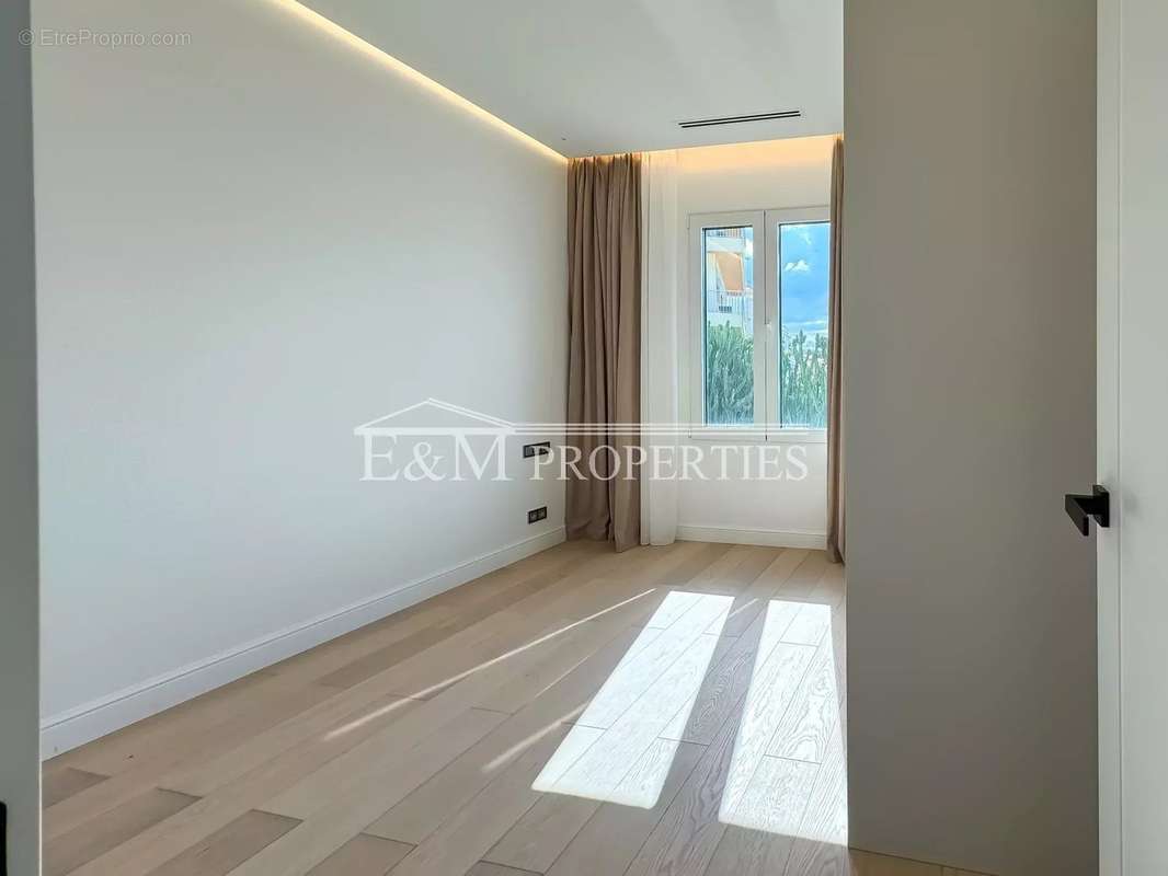 Appartement à VILLEFRANCHE-SUR-MER