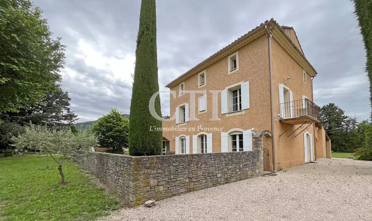 Maison à VAISON-LA-ROMAINE