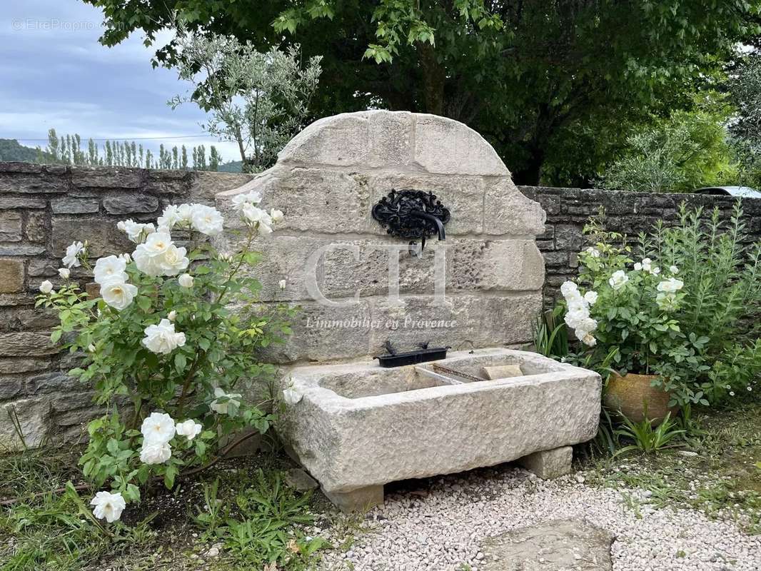 Maison à VAISON-LA-ROMAINE