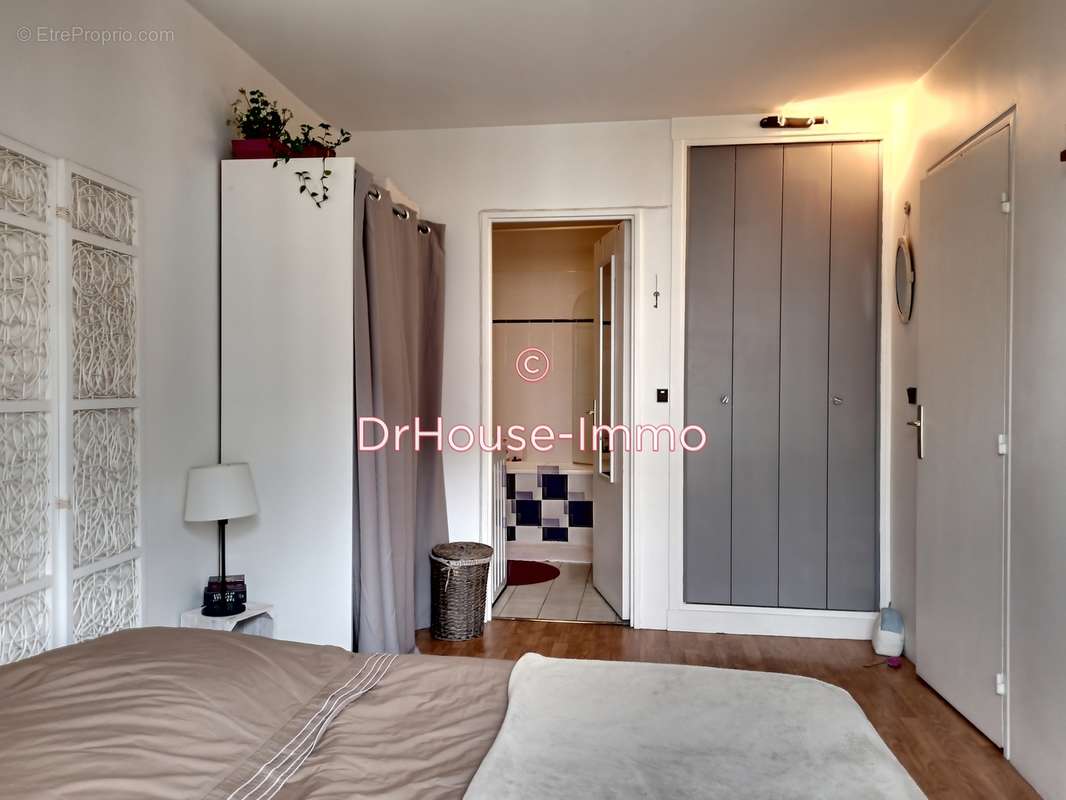 Appartement à PARIS-20E