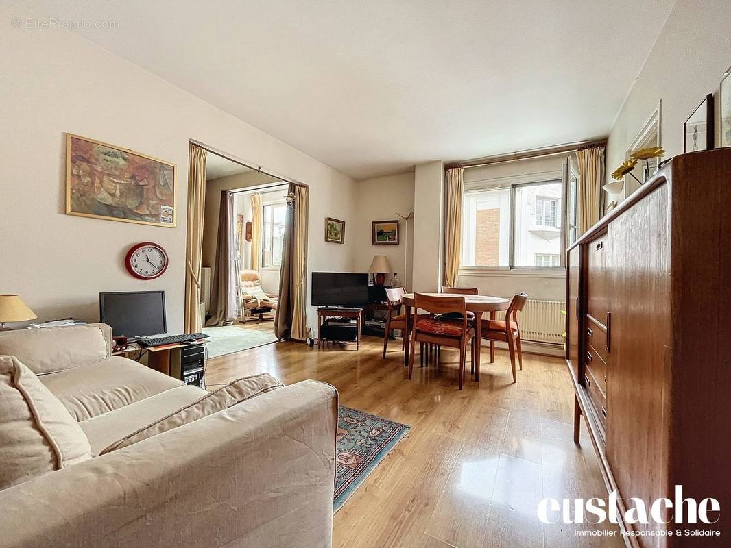 Appartement à PARIS-19E