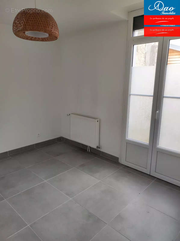 Appartement à SAINTE-SAVINE