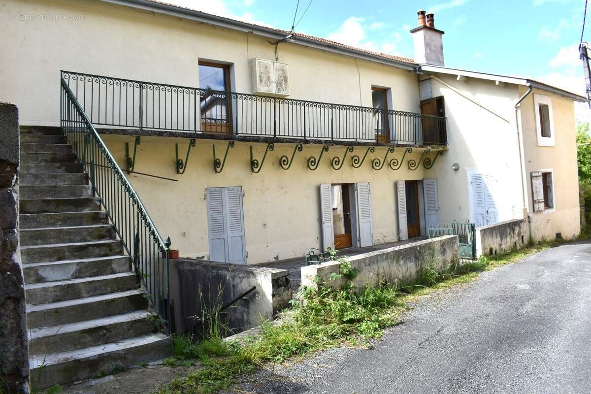 Maison à AUBIN