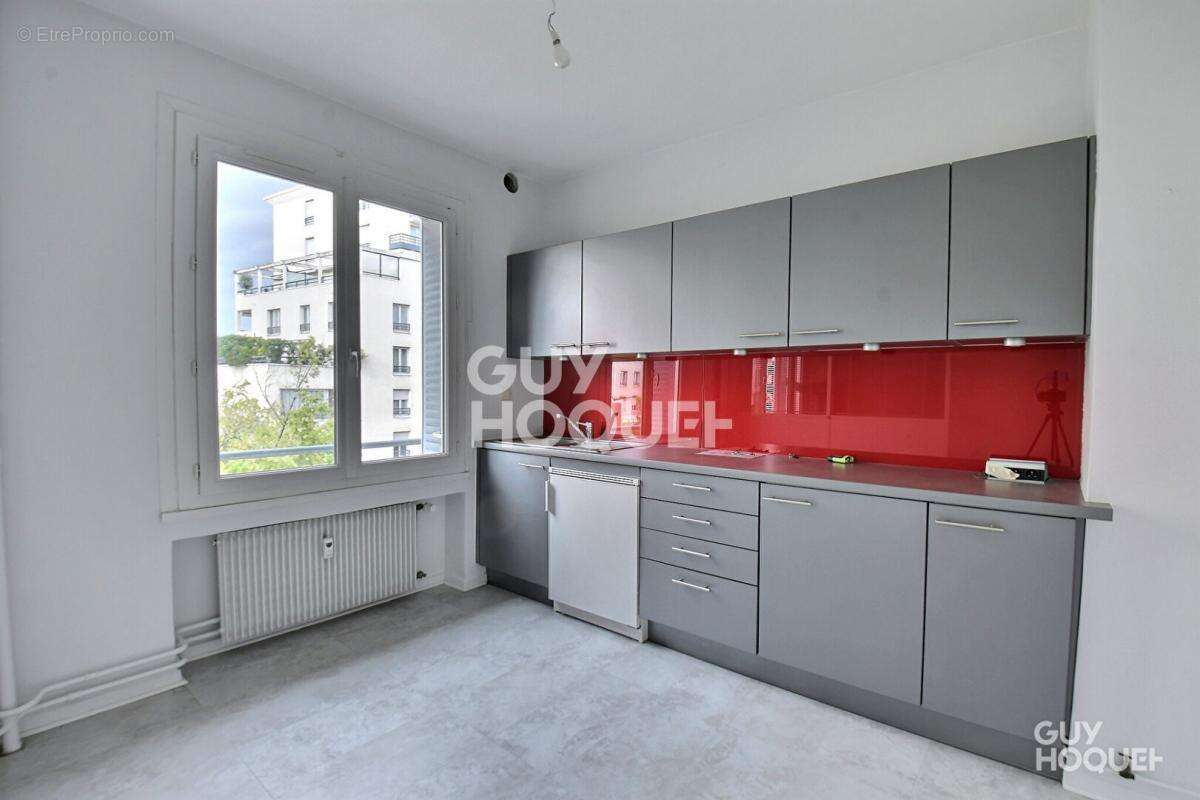 Appartement à LYON-8E