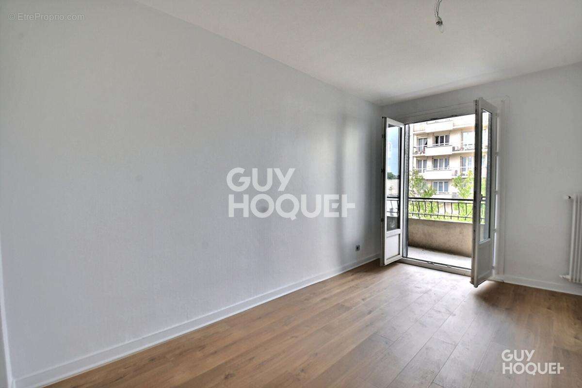 Appartement à LYON-8E