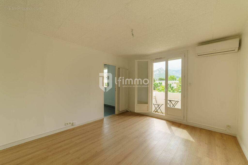 Appartement à MARSEILLE-10E