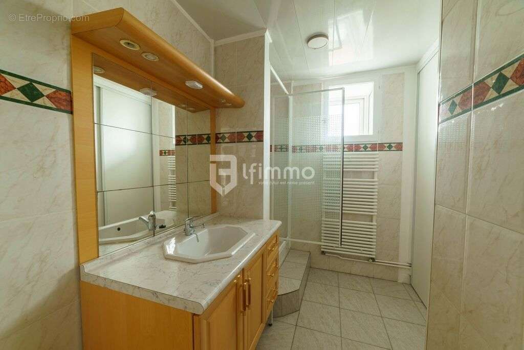 Appartement à MARSEILLE-10E