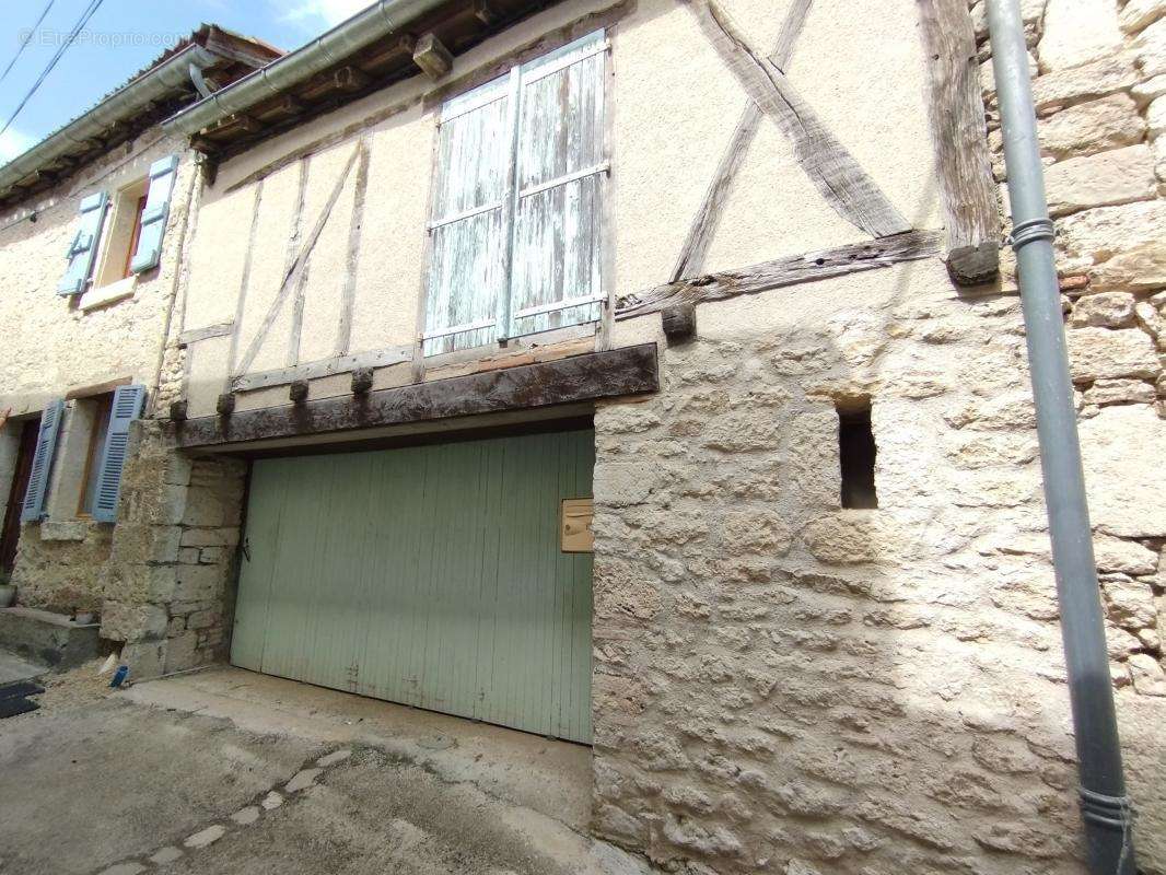 Maison à MONTPEZAT-DE-QUERCY