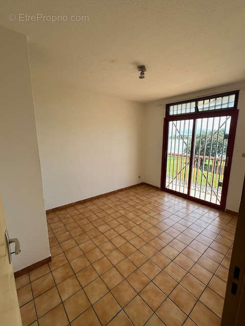 Appartement à KOUROU