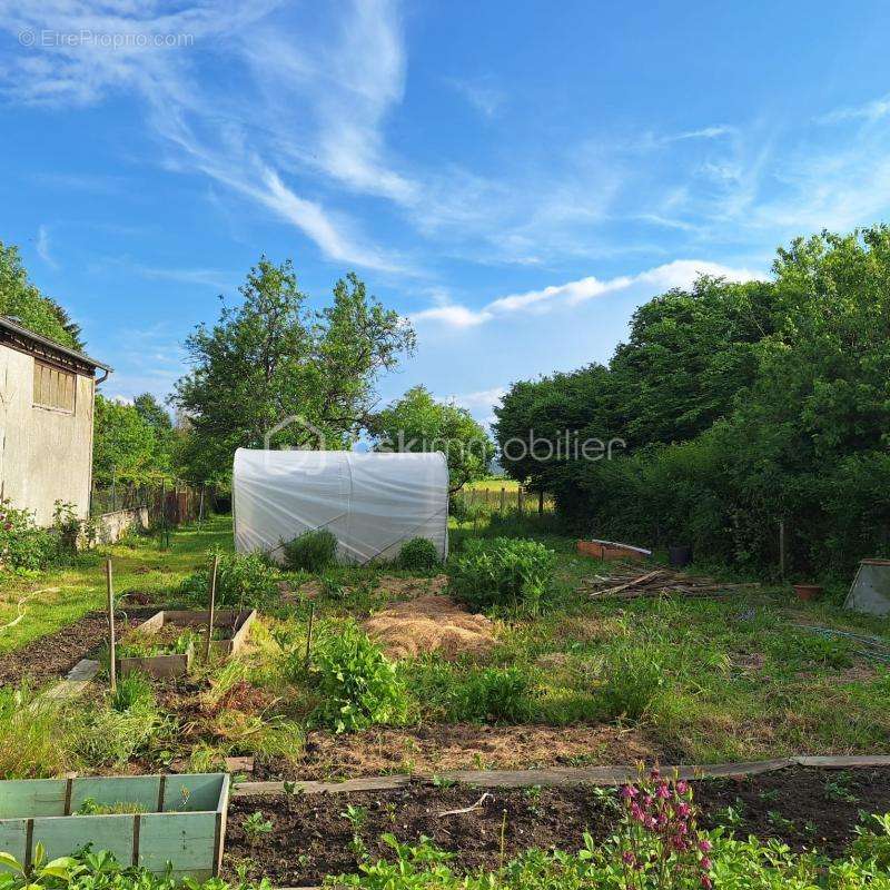 Maison à LIGNIERES-ORGERES