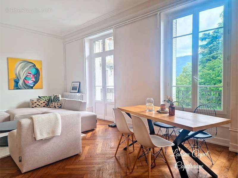 Appartement à AIX-LES-BAINS