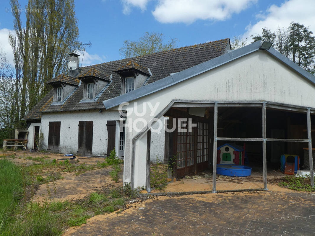 Maison à FONTENAY-TRESIGNY