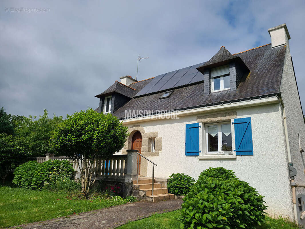 Maison à PLOEREN