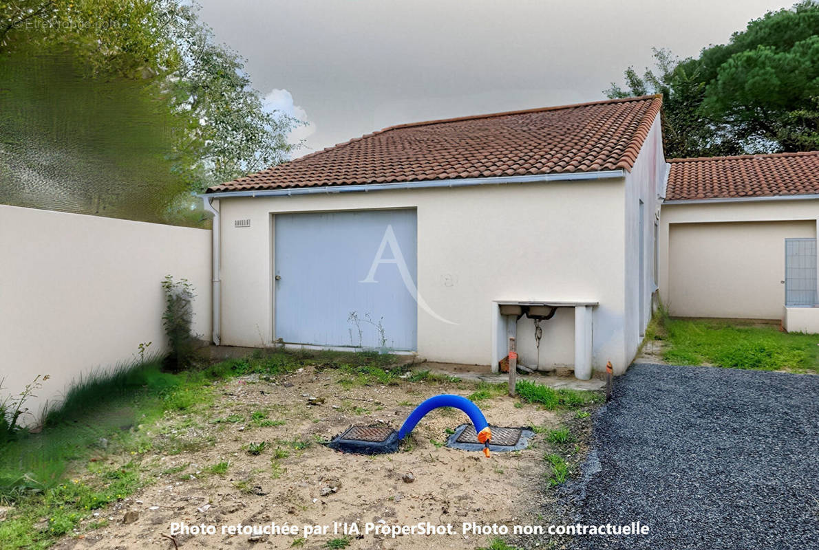 Parking à SAINT-JEAN-DE-MONTS