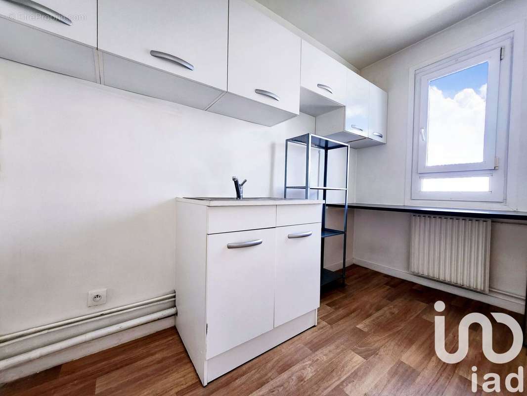 Photo 2 - Appartement à PARIS-18E